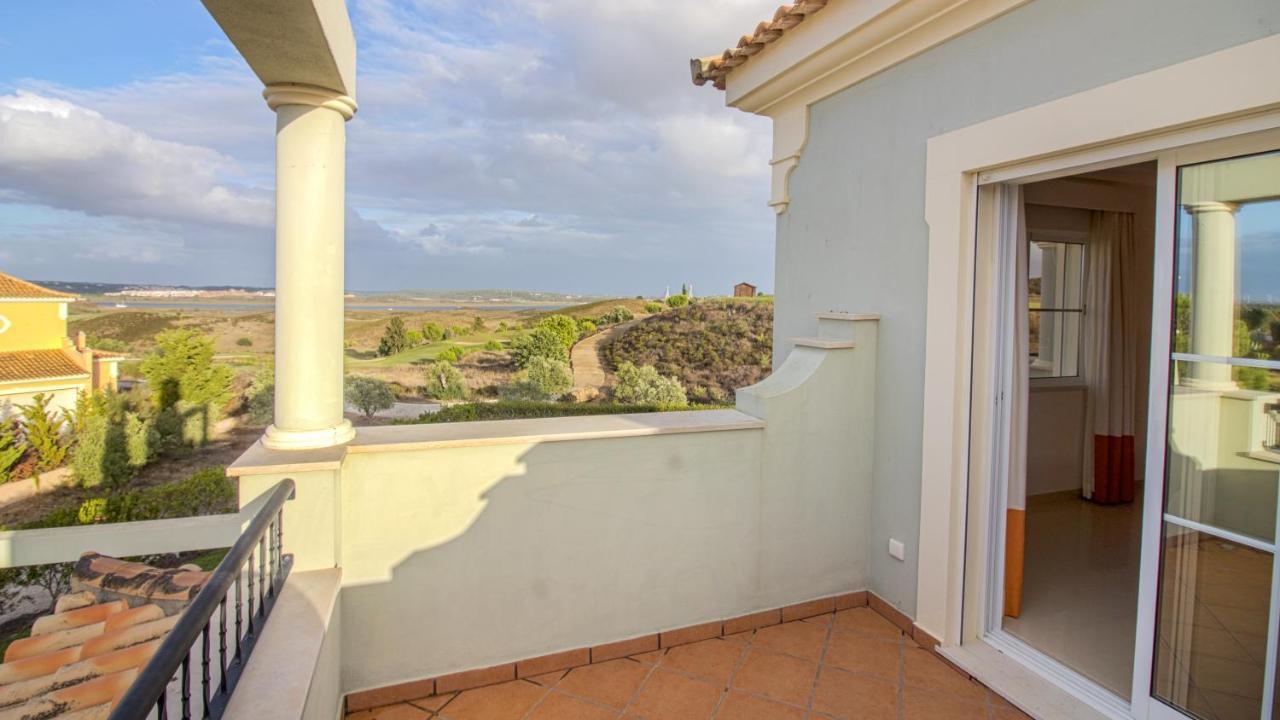 Villas @ Quinta Do Vale Golfe 카스트로마림 외부 사진