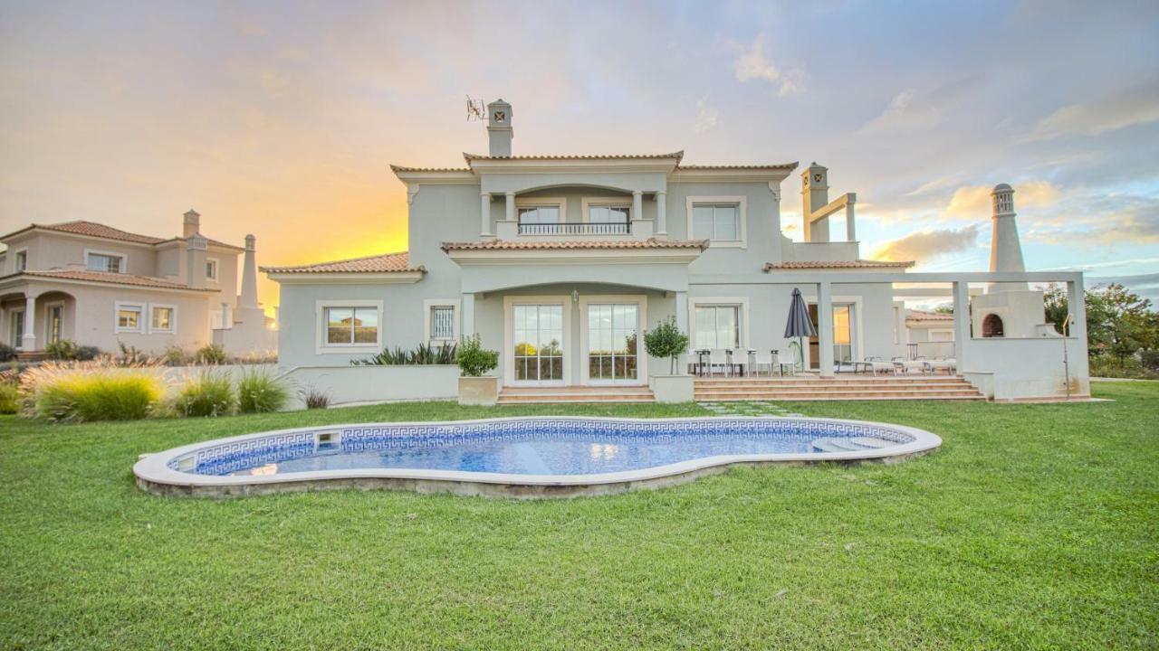Villas @ Quinta Do Vale Golfe 카스트로마림 외부 사진