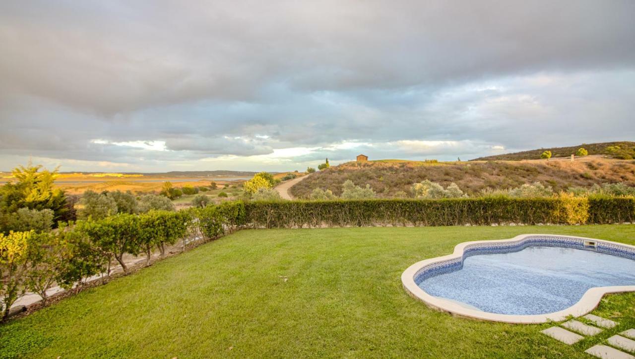 Villas @ Quinta Do Vale Golfe 카스트로마림 객실 사진